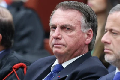 27 anos e 3 meses de prisão: STF condena Bolsonaro